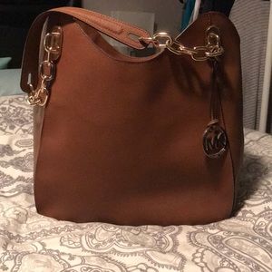Michael Kors tote in EUC